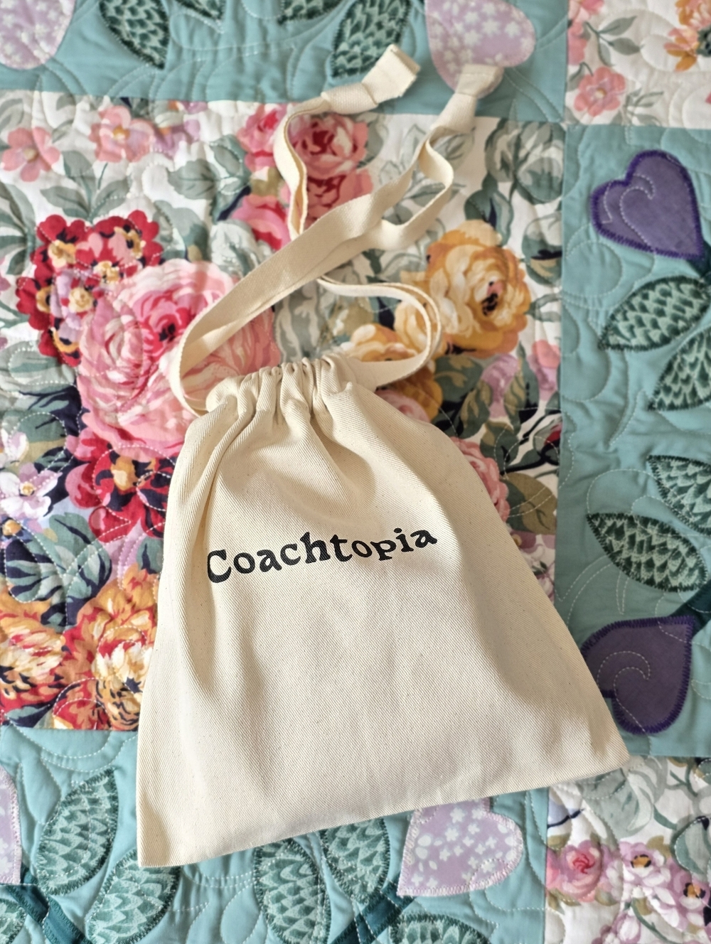 *NWT* COACHTOPIA Wavy Wallet With Strap In Crinkle Patent Coachtopia Leather - Picture 9 of 11
